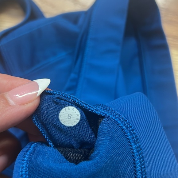 Lululemon Dark Royal Blue Bra size 8 - Picture 16 of 16